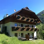 Apartamento Sükar